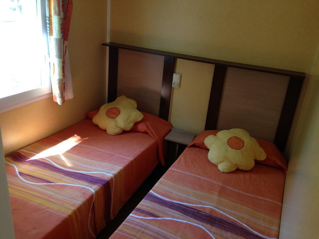 Camping Τορρεμολίνος Δωμάτιο φωτογραφία